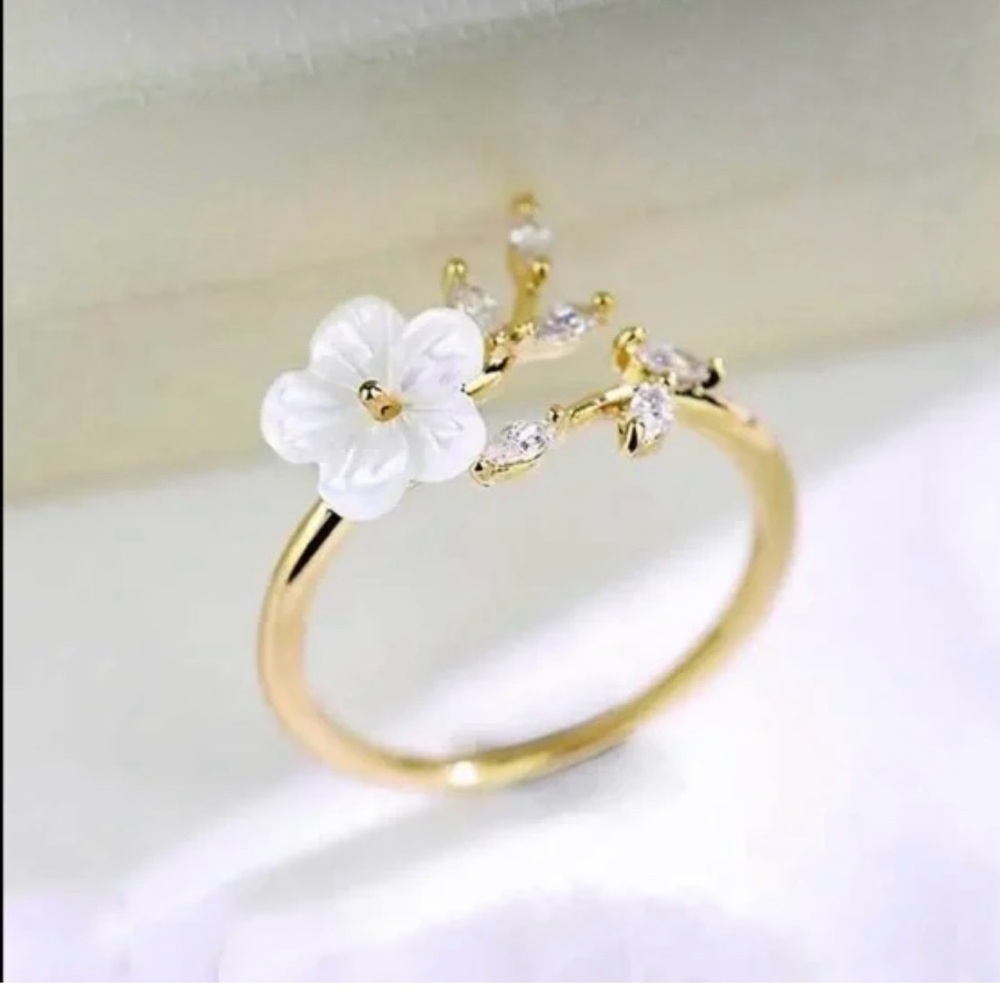 Dainty Gold Flower Rhinestone Cuff Ring - Picture 4 of 4